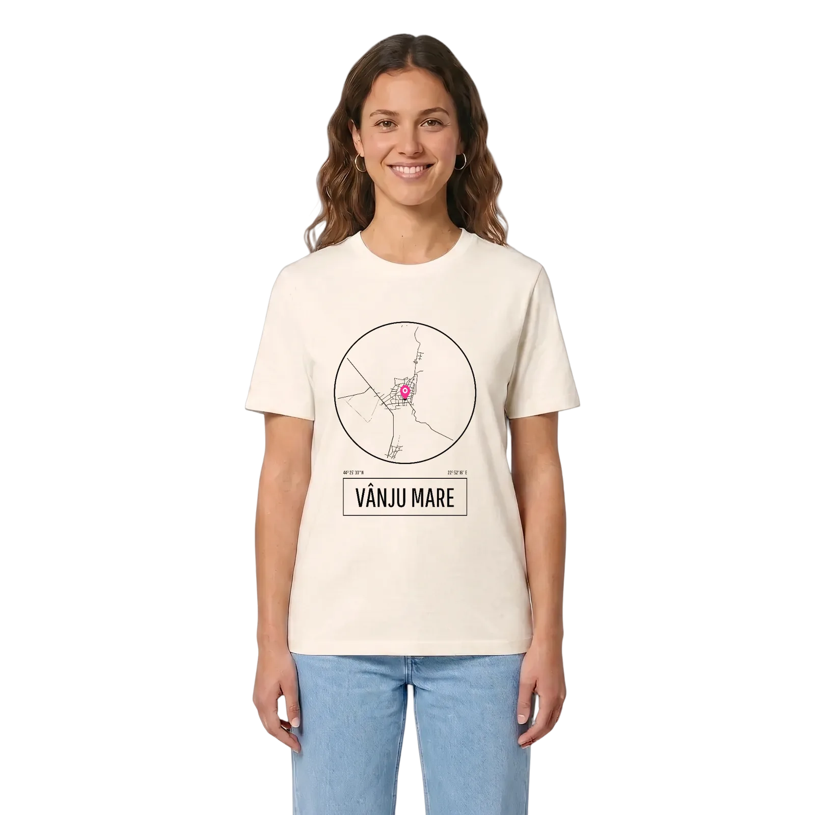 Vânju Mare t-shirt – Vintage White, i miljö