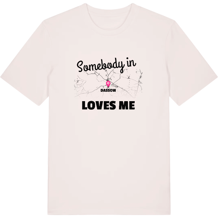 Någon i Dassow älskar mig t-shirt – t-shirt från PinShirt