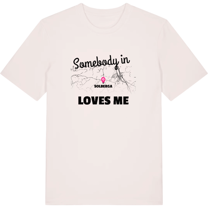 Någon i Solberga älskar mig t-shirt – t-shirt från PinShirt