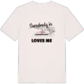 Någon i Midsommarkransen älskar mig t-shirt