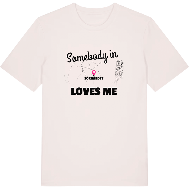 Någon i Sörgärdet älskar mig t-shirt – t-shirt från PinShirt